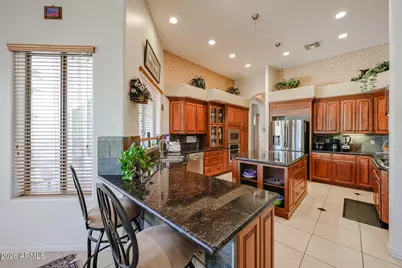 925 E Valencia Drive, Phoenix, AZ 85042 - Photo 17