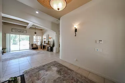 925 E Valencia Drive, Phoenix, AZ 85042 - Photo 9