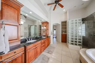 925 E Valencia Drive, Phoenix, AZ 85042 - Photo 25