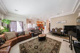 925 E Valencia Dr, Phoenix, AZ 85042 - Photo 17