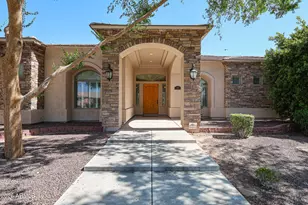925 E Valencia Dr, Phoenix, AZ 85042 - Photo 5