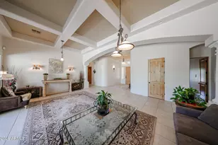 925 E Valencia Dr, Phoenix, AZ 85042 - Photo 9