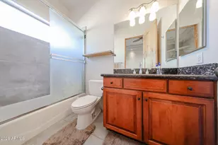 925 E Valencia Dr, Phoenix, AZ 85042 - Photo 45