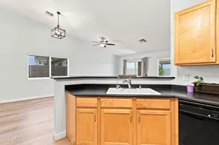 4738 E Meadow Lark Way, San Tan Valley, AZ 85140 - Photo 11