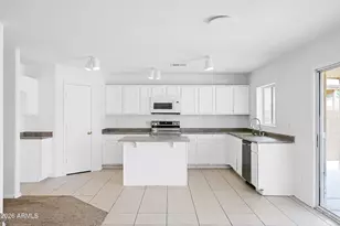 22620 W Yavapai St, Buckeye, AZ 85326 - Photo 11