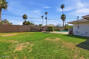 1321 E Earll Dr, Phoenix, AZ 85014 - Photo 33