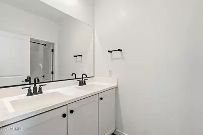 6447 N 17th Place, Phoenix, AZ 85016 - Photo 29