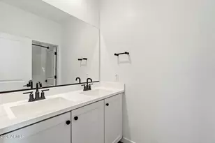 6447 N 17th Pl, Phoenix, AZ 85016 - Photo 29