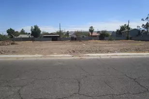3149 E Mobile Ln, Phoenix, AZ 85040 - Photo 1