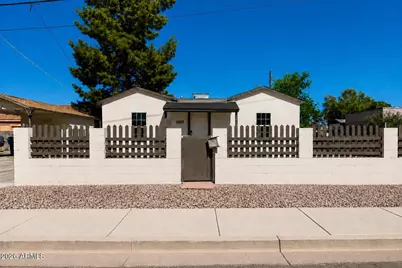 1010 E Chipman Road, Phoenix, AZ 85040 - Photo 1