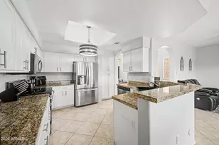 8361 W Salter Dr, Peoria, AZ 85382 - Photo 11