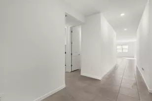 17746 W Illini St, Goodyear, AZ 85338 - Photo 3