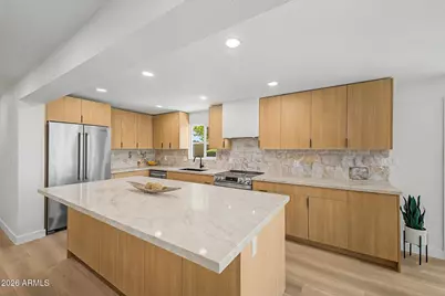 3440 E Sunnyside Drive, Phoenix, AZ 85028 - Photo 1