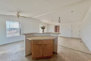 54125 N Mariposa Ln, Seligman, AZ 86337 - Photo 7