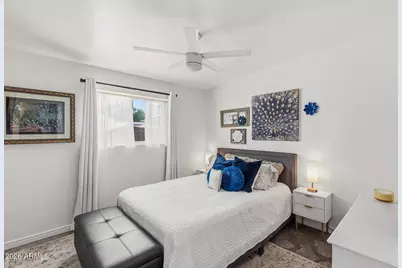 11030 N 33rd Place, Phoenix, AZ 85028 - Photo 23