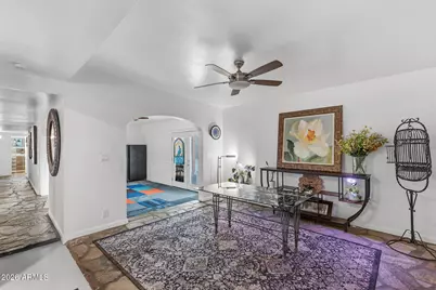 11030 N 33rd Place, Phoenix, AZ 85028 - Photo 13
