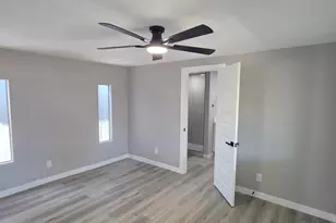 17237 N 66th Ave, Glendale, AZ 85308 - Photo 9