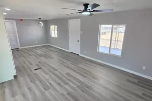 17237 N 66th Ave, Glendale, AZ 85308 - Photo 3