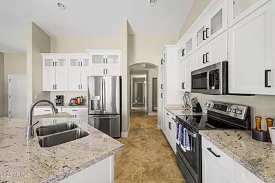 10202 E Juanita Avenue, Mesa, AZ 85209 - Photo 15