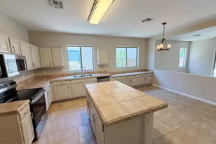 17621 W Caribbean Ln, Surprise, AZ 85388 - Photo 5
