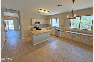 17621 W Caribbean Lane, Surprise, AZ 85388 - Photo 7