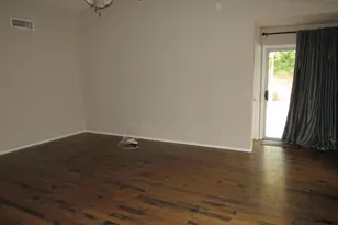 102 W Gail Dr, Gilbert, AZ 85233 - Photo 3