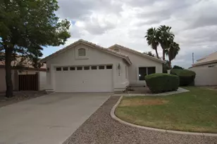 102 W Gail Dr, Gilbert, AZ 85233 - Photo 1