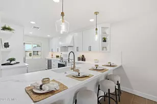 10914 W White Mountain Rd, Sun City, AZ 85351 - Photo 7