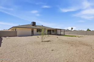 10914 W White Mountain Rd, Sun City, AZ 85351 - Photo 35