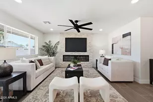 10914 W White Mountain Rd, Sun City, AZ 85351 - Photo 13