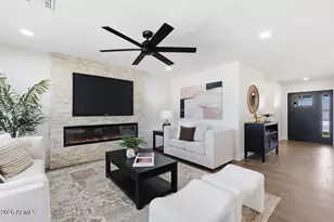 10914 W White Mountain Rd, Sun City, AZ 85351 - Photo 11