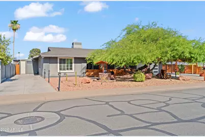 11215 N 37th Avenue, Phoenix, AZ 85029 - Photo 15