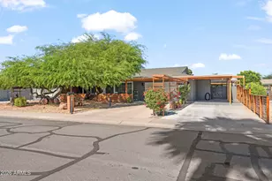 11215 N 37th Ave, Phoenix, AZ 85029 - Photo 13