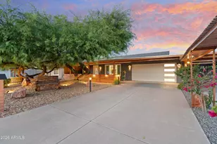 11215 N 37th Ave, Phoenix, AZ 85029 - Photo 1