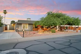 11215 N 37th Ave, Phoenix, AZ 85029 - Photo 9