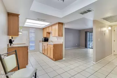 3119 W Cochise Drive #136, Phoenix, AZ 85051 - Photo 7
