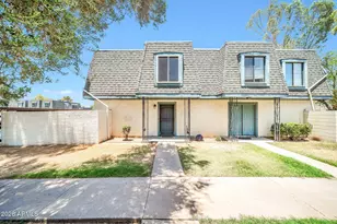 8121 N 32nd Dr, Phoenix, AZ 85051 - Photo 1