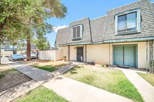 8121 N 32nd Dr, Phoenix, AZ 85051 - Photo 3