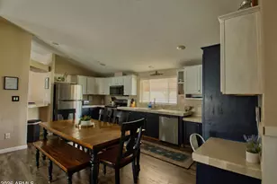 110 E 1st St N, Saint Johns, AZ 85936 - Photo 17