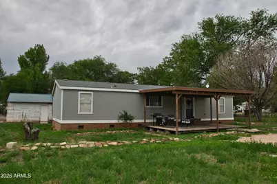 110 E 1st Street N, Saint Johns, AZ 85936 - Photo 1