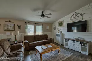 110 E 1st St N, Saint Johns, AZ 85936 - Photo 15