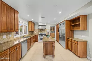 3011 E Winchcomb Dr, Phoenix, AZ 85032 - Photo 35