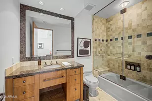 7451 N Las Brisas Ln, Paradise Valley, AZ 85253 - Photo 37