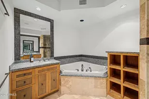7451 N Las Brisas Ln, Paradise Valley, AZ 85253 - Photo 45