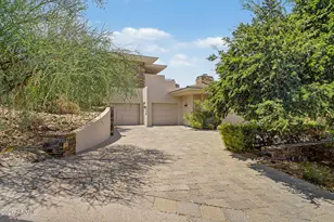 7451 N Las Brisas Ln, Paradise Valley, AZ 85253 - Photo 61