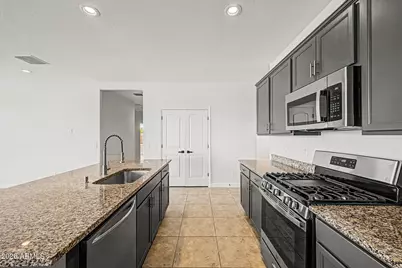 19081 N Piccolo Drive, Maricopa, AZ 85138 - Photo 7