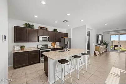 2601 E Houston Avenue, Apache Junction, AZ 85119 - Photo 9