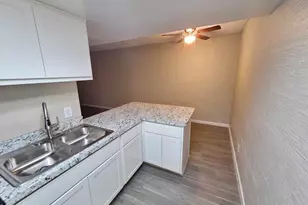 3416 N 44th St, Phoenix, AZ 85018 - Photo 13