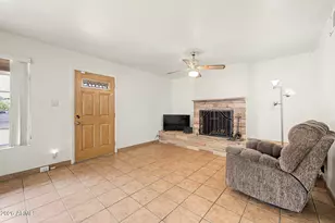 8514 North 8th St, Phoenix, AZ 85020 - Photo 3