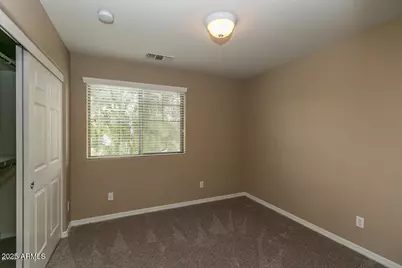 16013 N 21st Lane, Phoenix, AZ 85023 - Photo 11